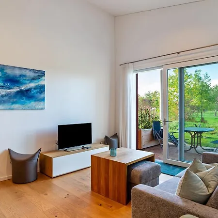 Apartment Reiser *