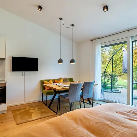 Apartment Reiser *